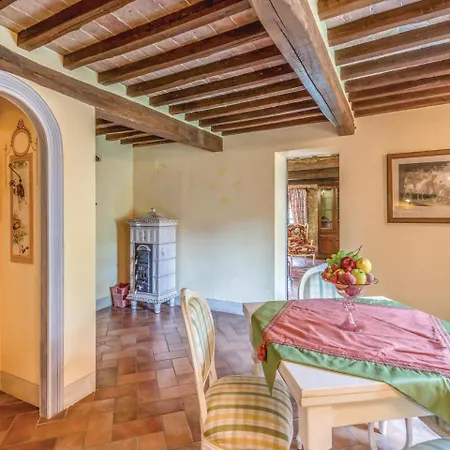 Nine-Bedroom Holiday Home In Citta?Di Castello * Calzolaro