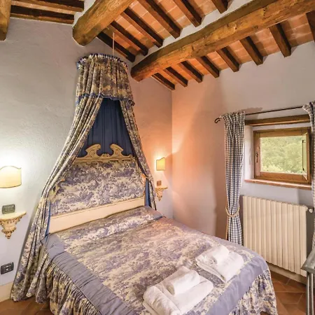 Nine-Bedroom Holiday Home In Citta?Di Castello Casa vacanze *