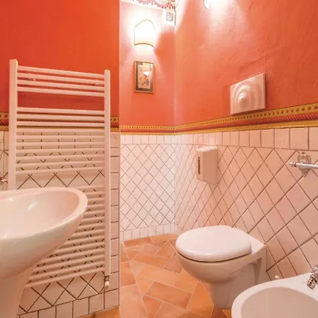 Nine-Bedroom Holiday Home In Citta?Di Castello Casa vacanze *