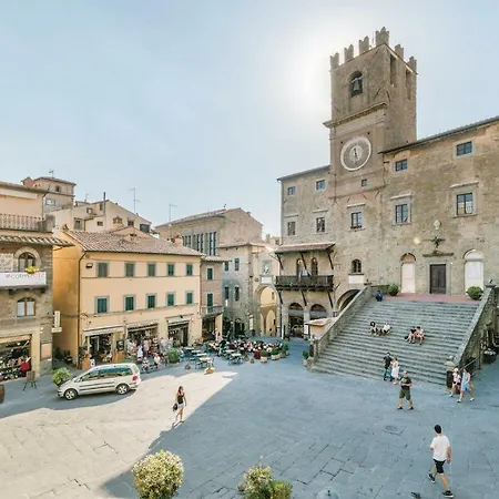 Casa vacanze Nine-Bedroom Holiday Home In Citta?Di Castello Calzolaro