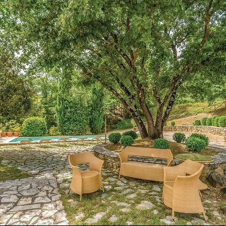 Casa vacanze Nine-Bedroom Holiday Home In Citta?Di Castello Calzolaro